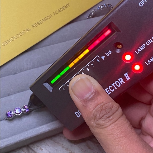 Certified, 3 stone Purple Moissanite Diamond Solitaire ring - Picture 11 of 12